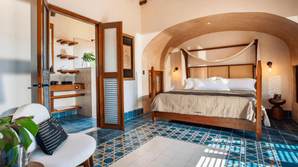 Este hotel boutique se encuentra en una casona restaurada con un diseño minimalista y elegante.