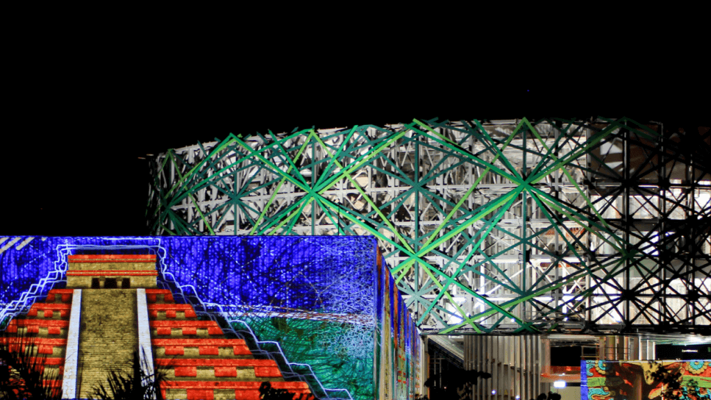 Para los amantes de la historia y la cultura, el Gran Museo del Mundo Maya es una parada obligatoria.