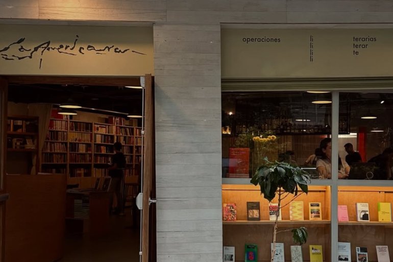 La Americana, librería bar en CDMX