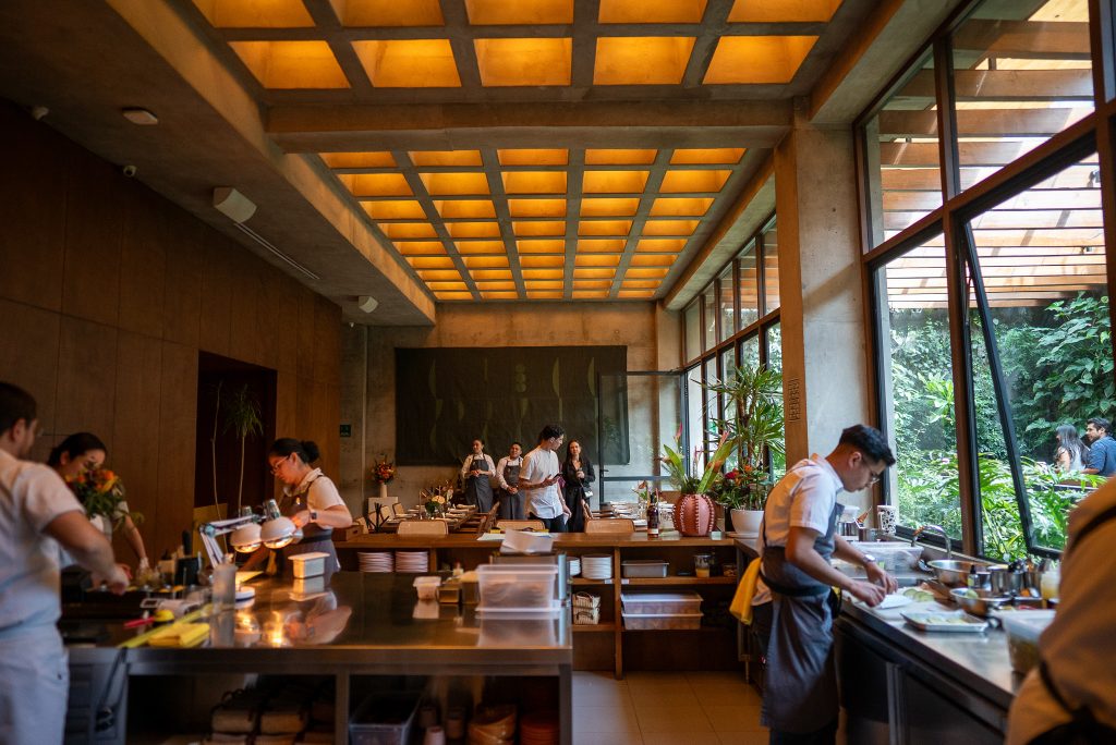 Propio, restaurante de los chefs Shary Romo y Alex Chávez en la ciudad de México. Foto: Jesús Montealegre.